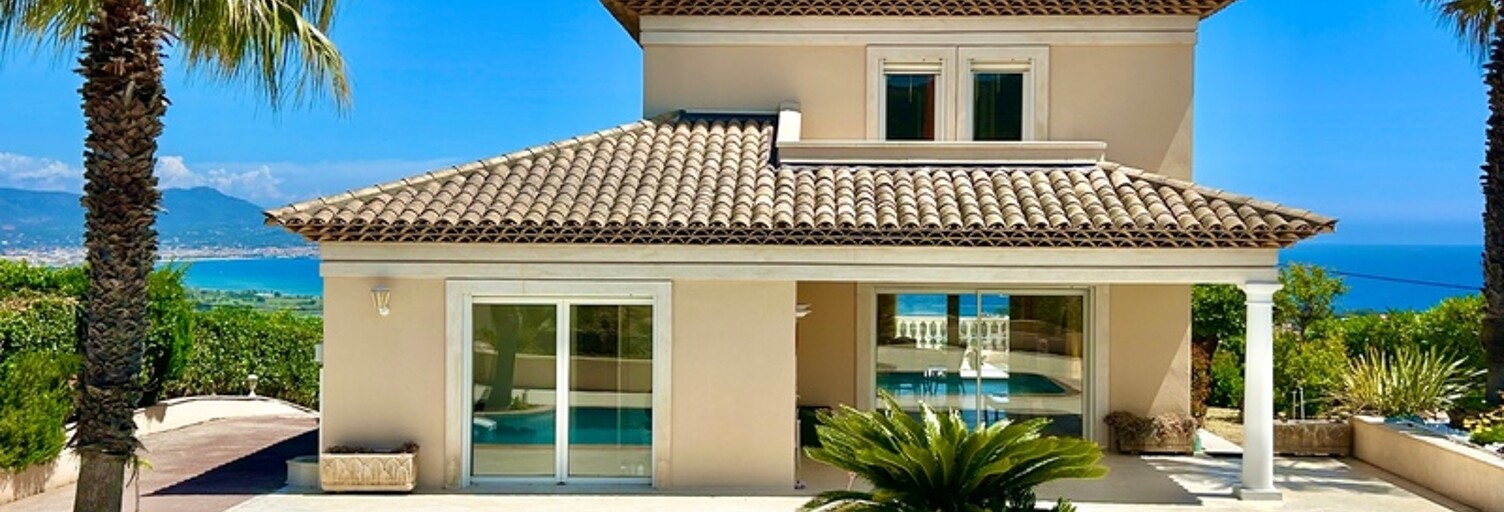 Maison 6 Pièces 245 m² à vendre à Fréjus (83370)