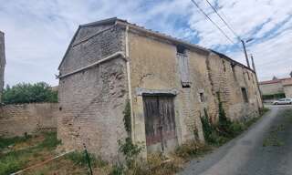 Immeuble  38 m² à vendre à Bernay-Saint-Martin (17330)