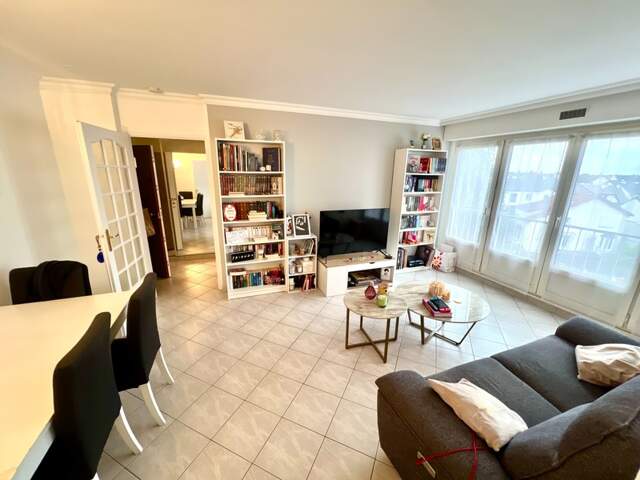 Beau appartement 2 pièces de 44m2 avec cave et parking ext. à CHENNEVIERES SUR MARNE (94430) — photo du bien