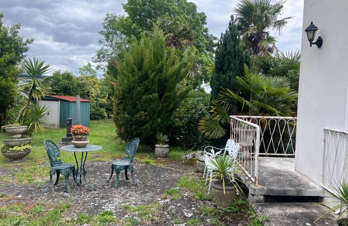 Maison à vendre 6 pièces SAINTES (17) et un appartement — photo 4