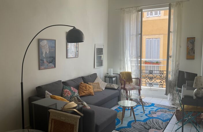Appartement à vendre 3 pièces AIX EN PROVENCE (13) Centre ville calme et lumineux — photo 2