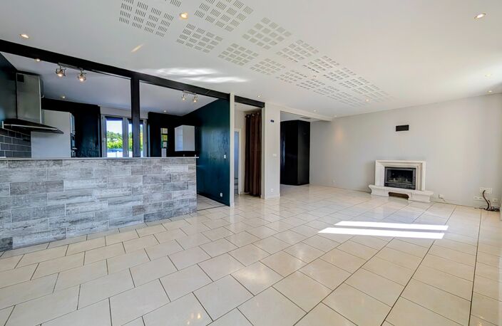 Le Douvez - Maison habitable sans travaux - 3 chambres - sous sol intégral et combles aménagés - GUIPAVAS (29) — photo 4
