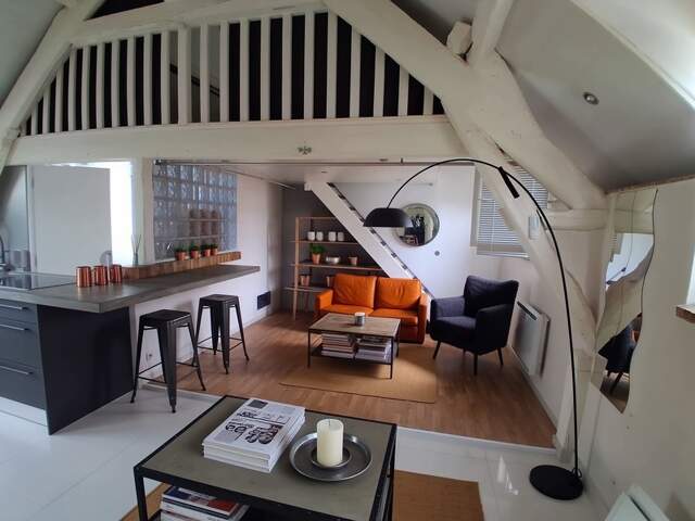 Studio avec mezzanine – Centre-ville Limay – Fort potentiel investisseur — photo du bien