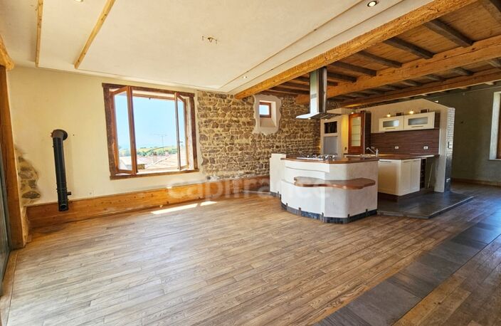 MAISON SPACIEUSE ET ATYPIQUE, 182M2 HABITABLES, 3 CHAMBRES, GRANDE TERRASSE AVEC VUE DÉGAGÉE et IMPRENABLE,10MIN DE L’AUTOROUTE, 1H DE LYON — photo 5