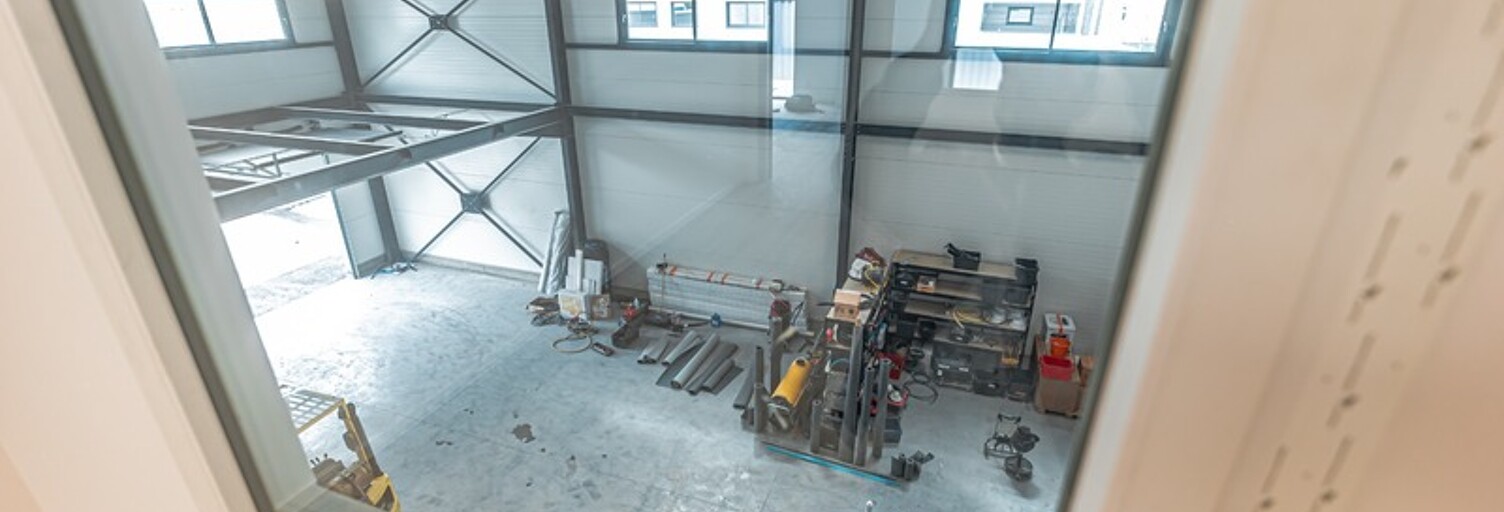 Local industriel 3 Pièces 504 m² à vendre à Chambéry (73000)