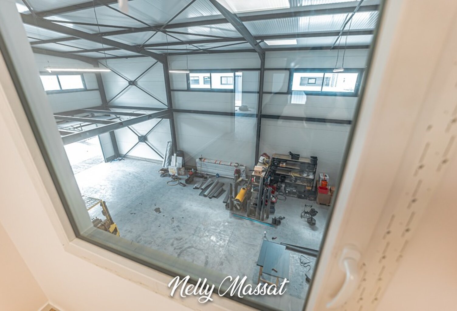 Local/bureau à vendre CHAMBERY (73) - 504 M2 - 5 stationnements - Bissy — photo 1