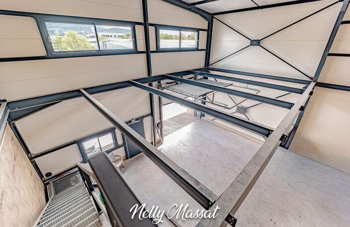 Local/bureau à vendre CHAMBERY (73) - 504 M2 - 5 stationnements - Bissy — photo 4