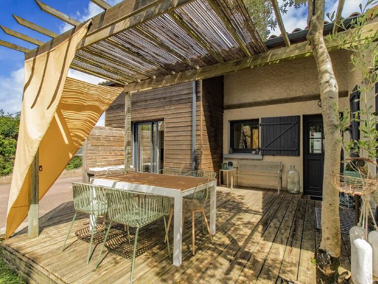 Coup de cœur pour cette maison ancienne rénovée, pleine de charme de 136 m² surface plancher, avec 4 chambres, bureau, grand garage — photo 1