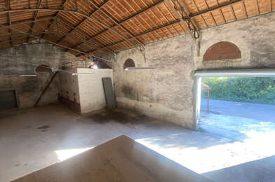 Local industriel  1250 €