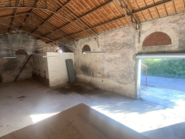 Entrepôt à louer de 281m2 pour stockage à Marsillargues, 12 — photo du bien