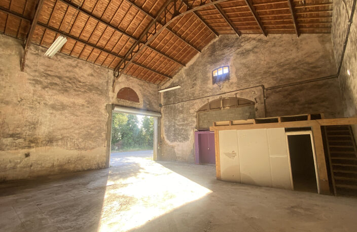 Entrepôt à louer de 281m2 pour stockage à Marsillargues, 12 — photo 2