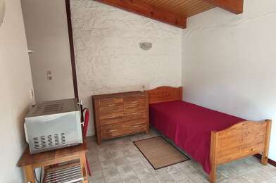 Appartement 1 pièces 325 €