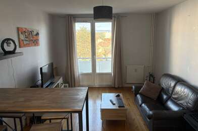 Appartement 3 pièces 705 €