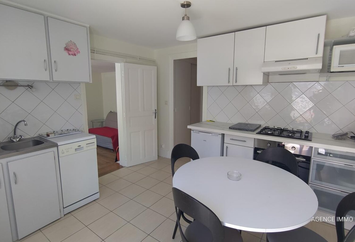 F2 meublé, 41 m², terrasse, stationnement — photo 1