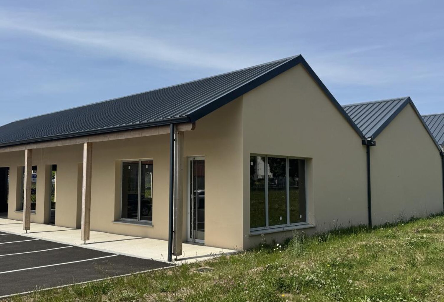 Local commercial 190m2 — photo 1
