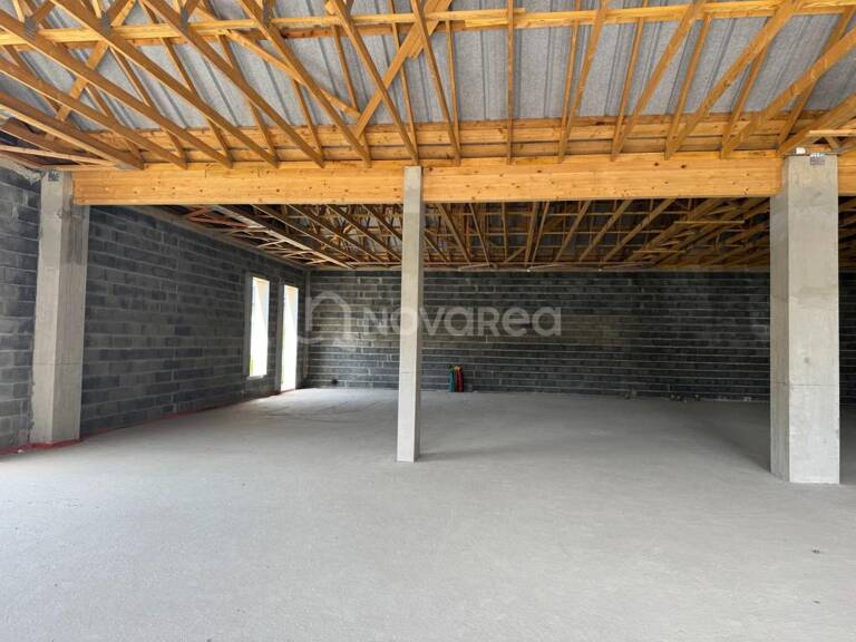 Local commercial 190m2 — photo 1