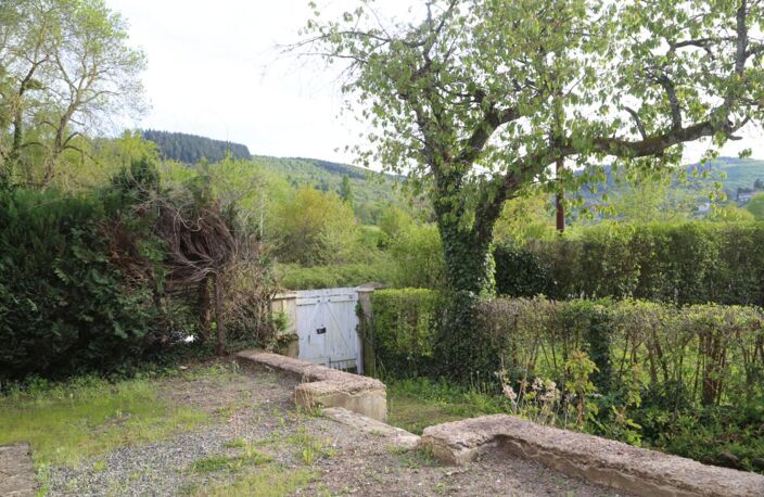 Maisons d'habitation composée de deux anciens logements à proximité du lac — photo 2