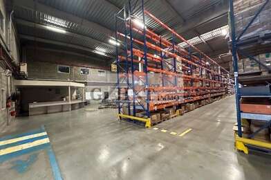 Local industriel  78333 €