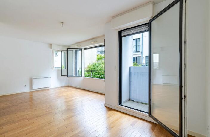 Studio lumineux de 30 m² à Courbevoie, proche Ile de la Jatte — photo 2