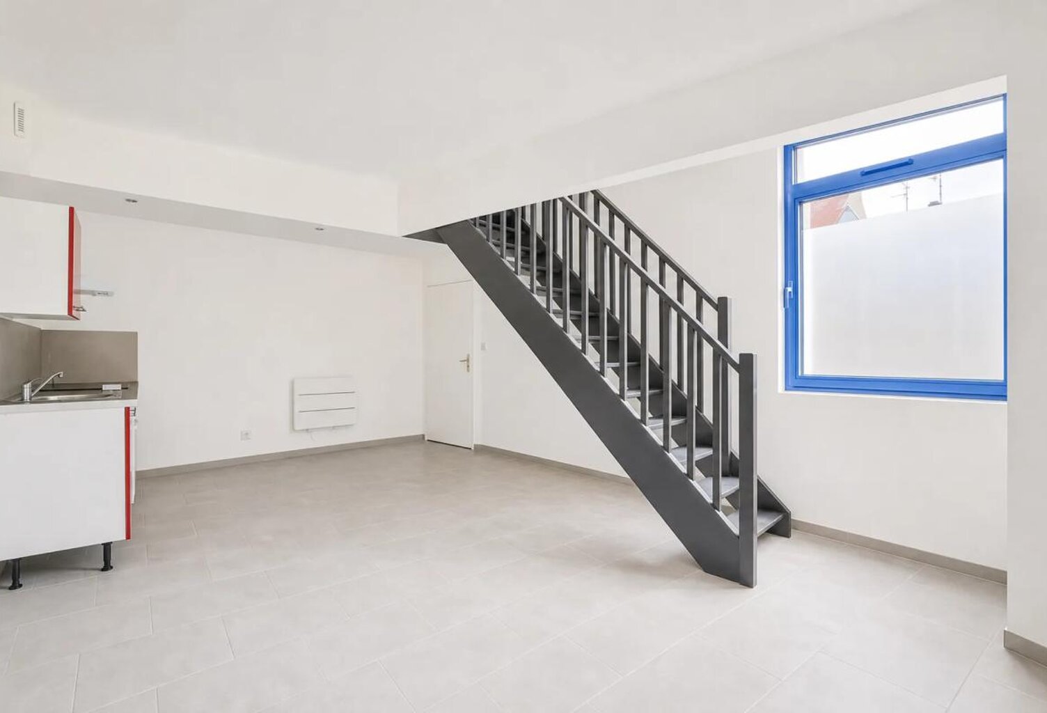Immeuble loué avec deux appartements à Douai — photo 1