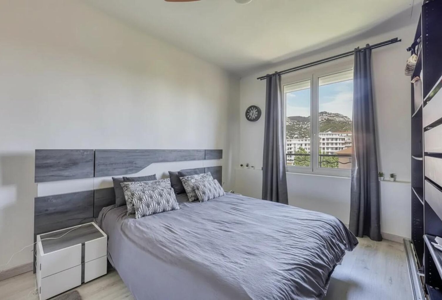Appartement lumineux 2P de 67 m² à Toulon — photo 1