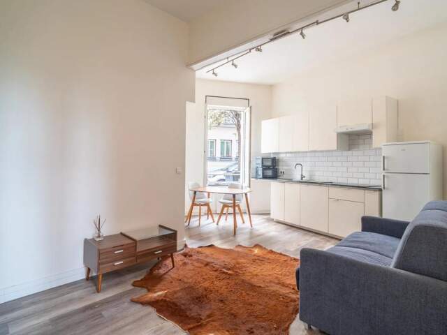 Appartement lumineux loué à Puteaux, 35 m² — photo du bien
