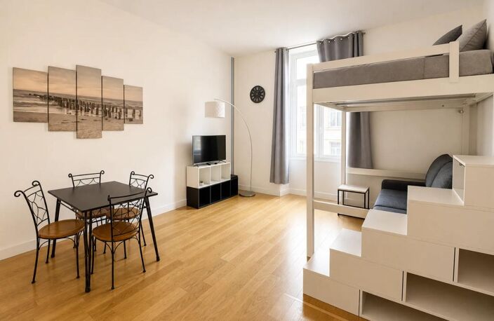 Grand studio avec mezzanine - Place Masséna - forte rentabilité — photo 5