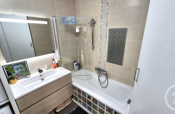 T4 — photo 5