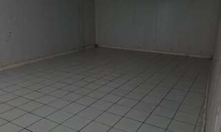 Local industriel  150 m² à louer à Saint-Denis (97400)
