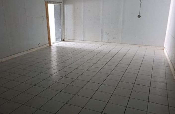 Local de 150 m2 à Saint Denis — photo 3