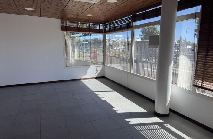 Bureaux de 250 m²  St Denis proche tribunal — photo 4