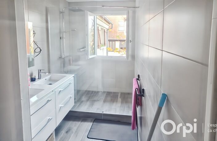 Appartement À Vendre — photo 3