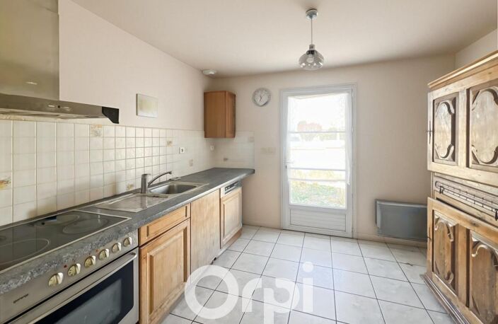 Coup de cœur assuré : charmante maison 3 chambres avec deux garages et proche de toutes commodités — photo 5