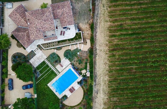 VILLA D ARCHITECTE 230M² 5 CHAM%BRES TERRAIN 2000M² DOUBLE GARAGE 35M² PISCINE VUES DEGAGEES — photo 4