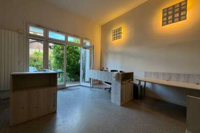 Bureau  1200 €