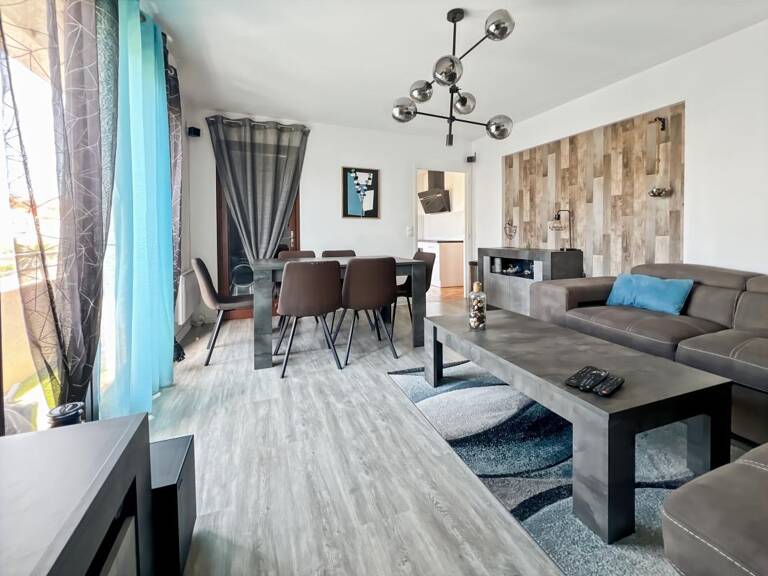 Appartement T4 à vendre à Saint Raphael avec cave + garage — photo 1