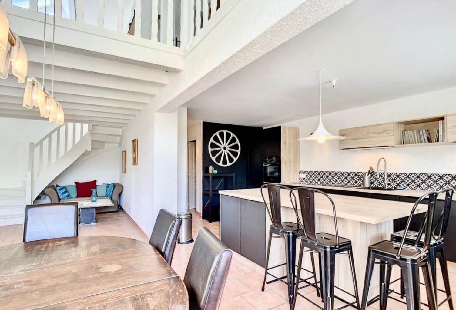 VIRY - Charmante maison T2 avec mezzanine et terrasse — photo 1