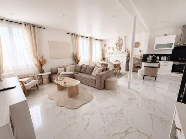 * MAISON ENTIEREMENT RENOVEE *  * MOINS DE 10MIN GARE RER C ET LIGNE H * — photo du bien
