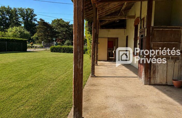 Sur 2700 m2 de terrain, belle ferme à rénover — photo 3