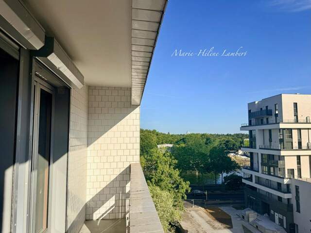 SURESNES CENTRE-VILLE -  Appartement 3 pièce(s) 74 m2 - ASCENSEUR - TERRASSE - PARKING - CAVE - BUS AU PIED DE L'APPARTEMENT — photo du bien