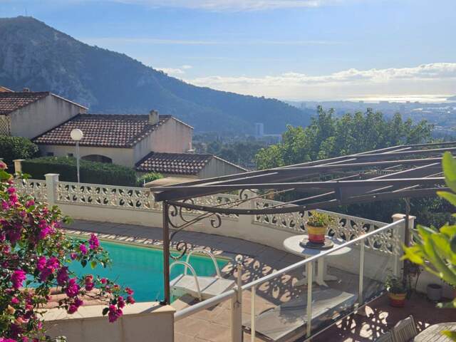 VILLA -TOULON- Les 4 Chemins des Routes — photo du bien