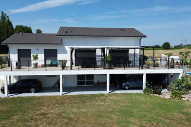 Maison 7 pièces 477750 €