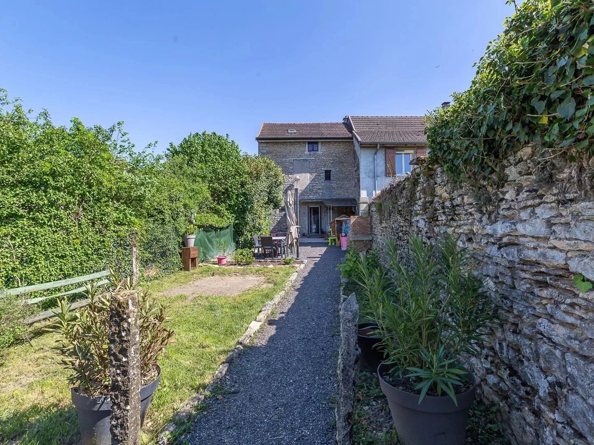 Maison 4 pièces 77 m² · à Montalieu-Vercieu · 77 m² · 205 000 €