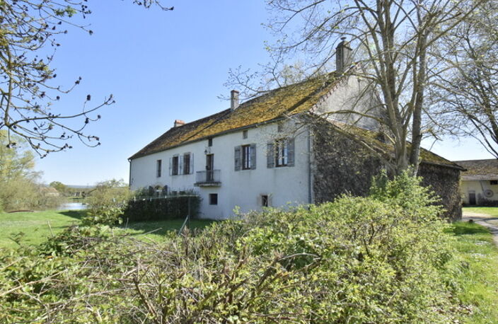 BELLE FERME DE CARACTERE 18ème  AVEC PLAN D’EAU — photo 3