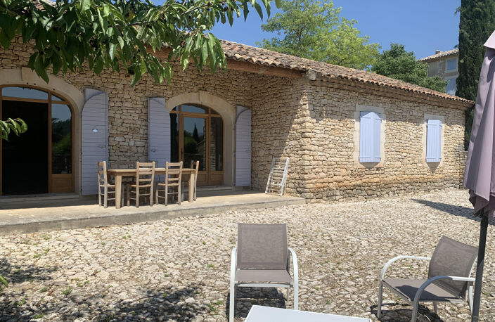 Magnifique ensemble de maisons en pierres avec piscine — photo 2