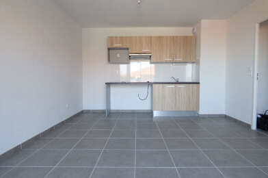 Appartement 3 pièces 780 €