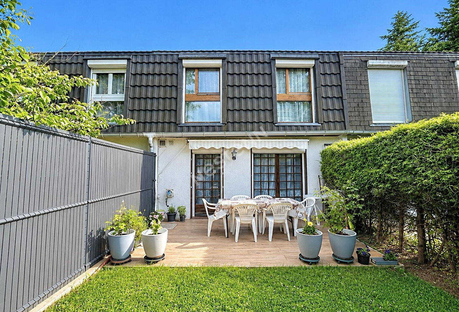 Maison 5 pièces à vendre à Louvres - 269 000  — photo 1
