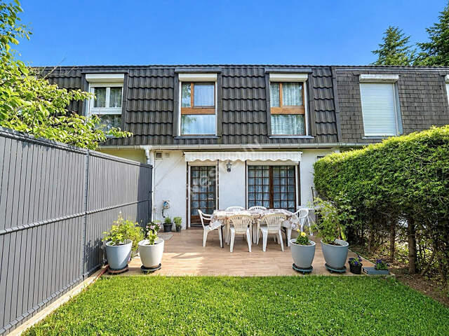 Maison 5 pièces à vendre à Louvres - 269 000  — photo du bien