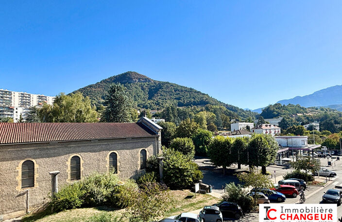 Appartement VOIRON - 3 pièce(s) - 60.8 m2 — photo 5