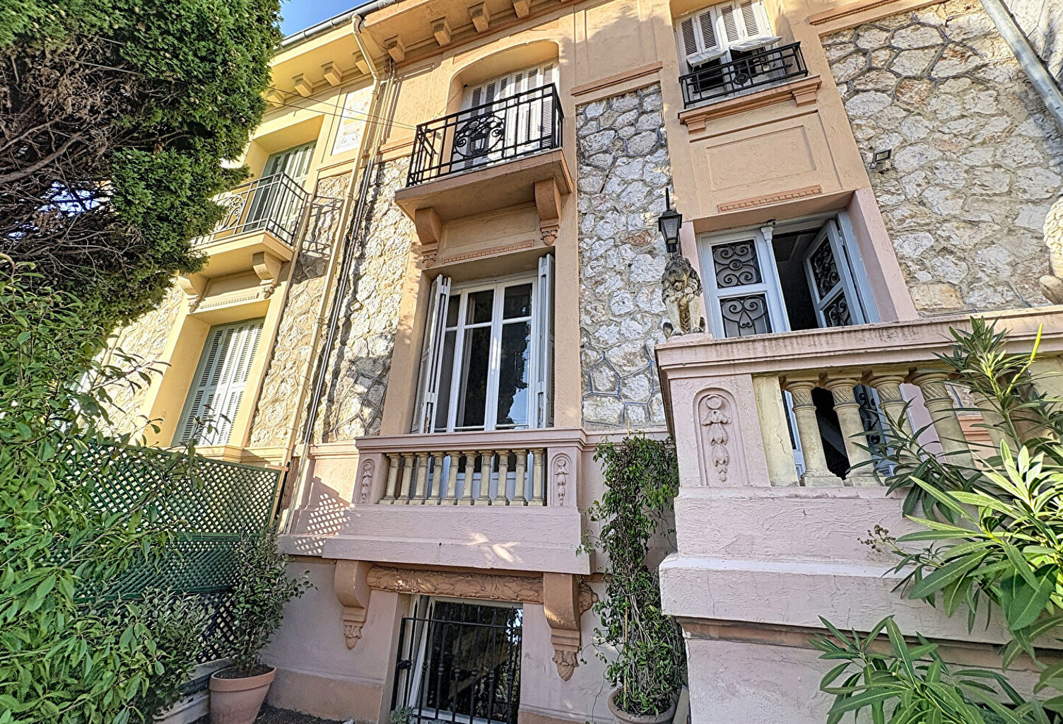 Villa de Maître à Nice Nord 154.55 m2 — photo 1